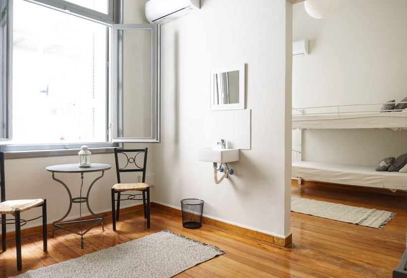 패밀리 룸, Dioskouros Hostel