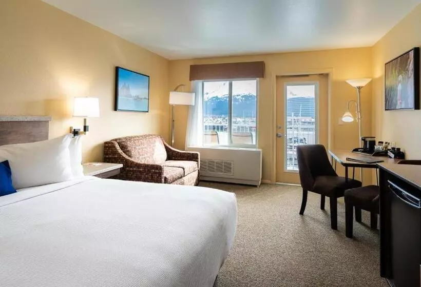 キングサイズベッド、ビュー付きデラックスルーム, Harbor 360 Hotel Seward