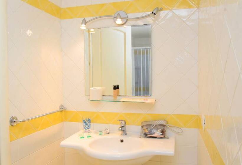 Номер Стандарт Вид на Море, Villa Giusto