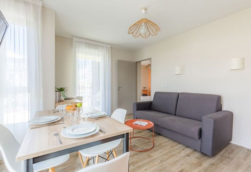 Апартаменты 1 Спальня, Appart’city Confort Tours