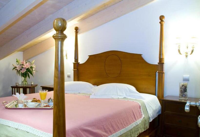 חדר סטנדרט לארבעה, Arhontiko Pepos