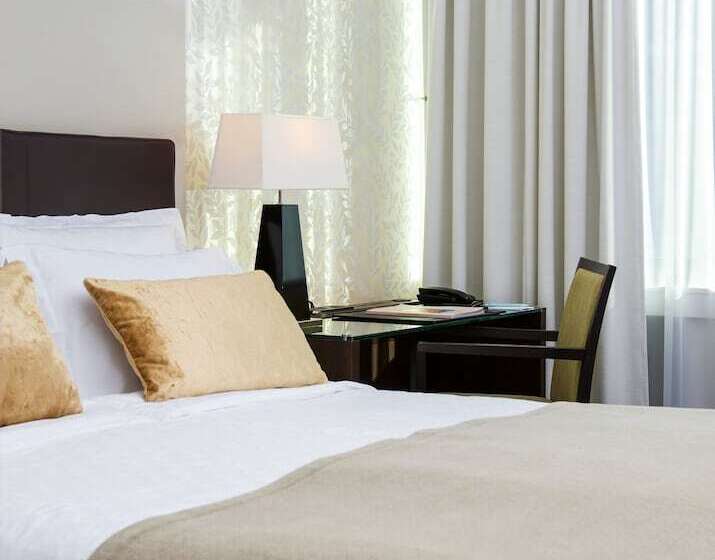 スーペリアールーム, Elite Eden Park