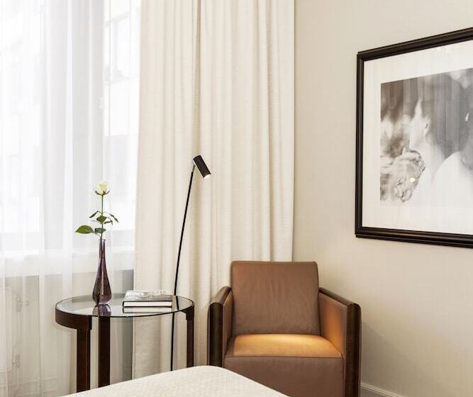 חדר סופריור, Elite Eden Park