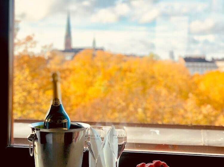 デラックスルーム, Elite Eden Park