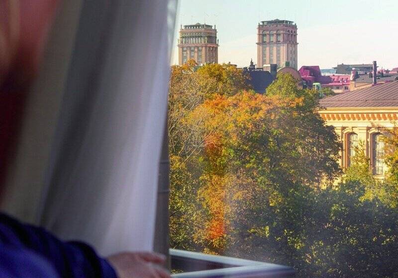 ジュニアスイート, Elite Eden Park