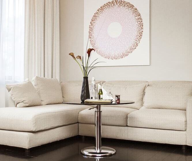 ジュニアスイート, Elite Eden Park