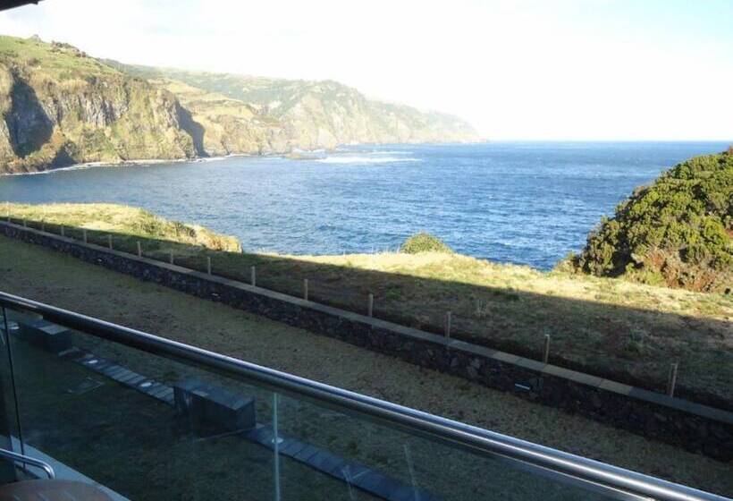 수피리어 룸, Inatel Flores