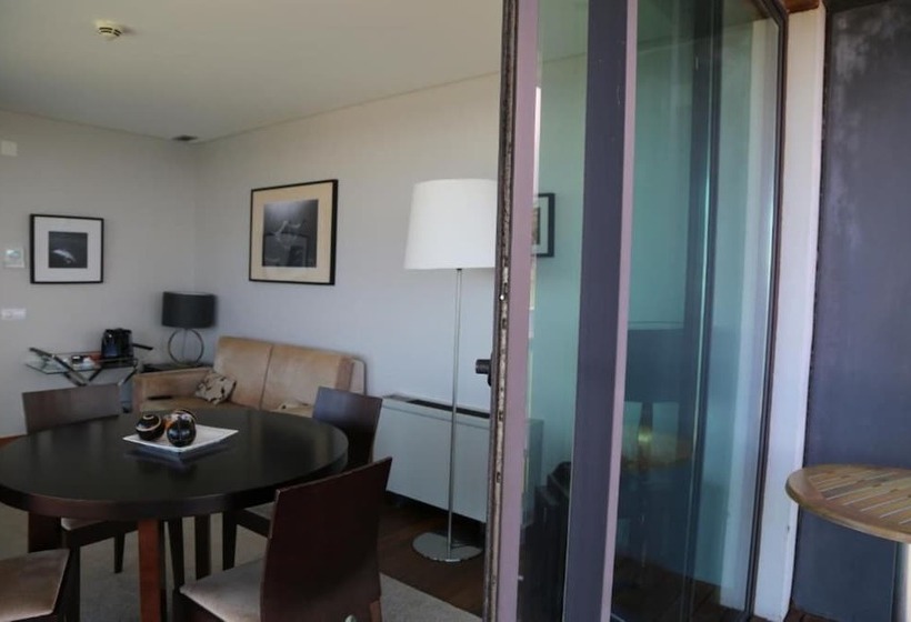 수피리어 룸, Inatel Flores