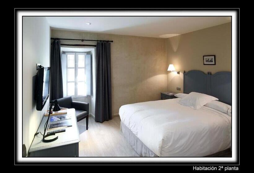 标准单人间, Komentu Maitea