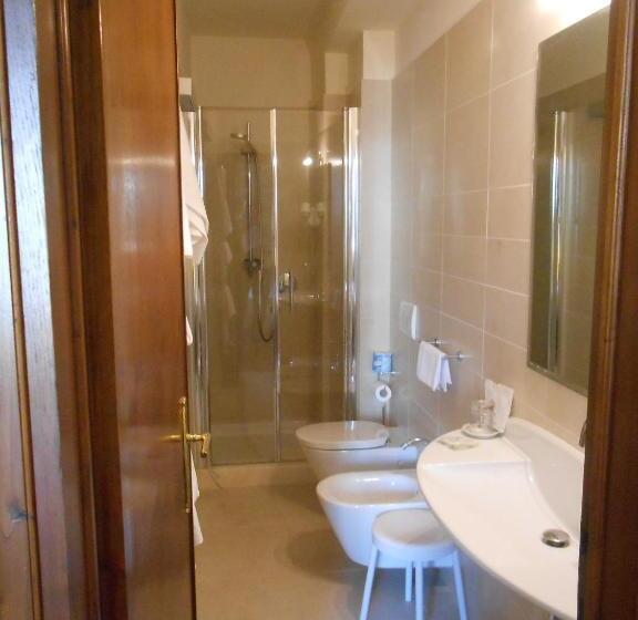 חדר משפחתי, Lo Spedalicchio