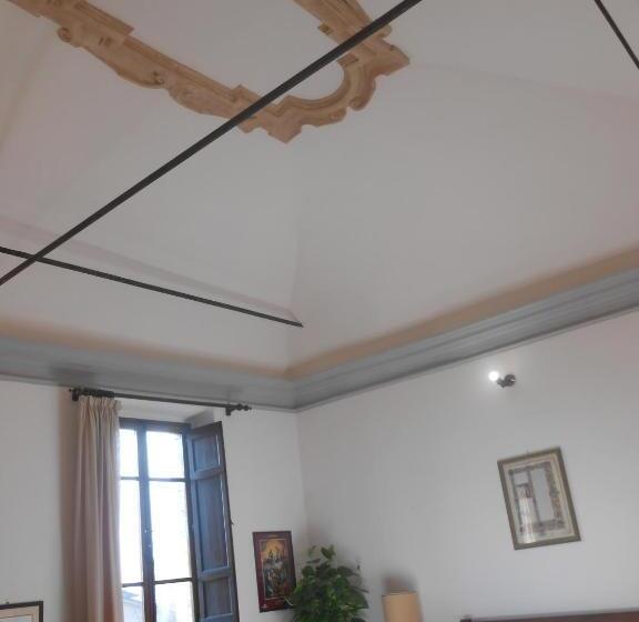 חדר דלוקס, Lo Spedalicchio