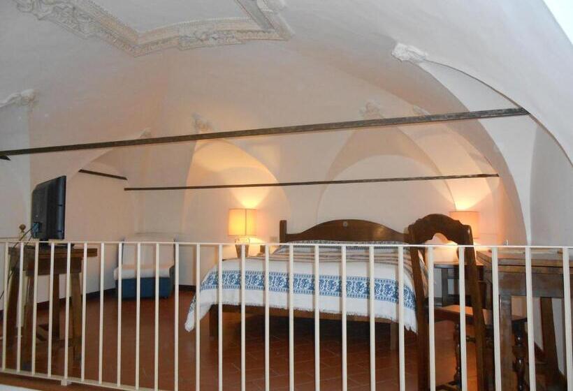 חדר דלוקס, Lo Spedalicchio