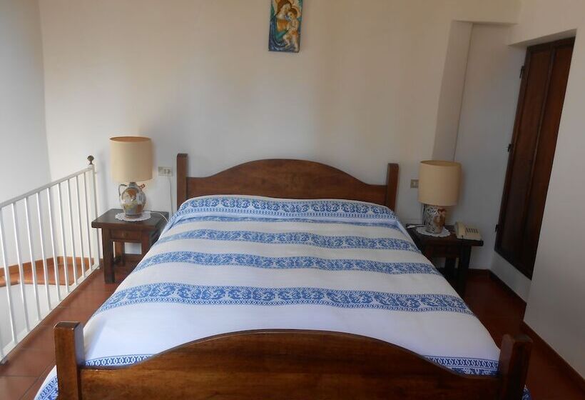 חדר סופריור, Lo Spedalicchio