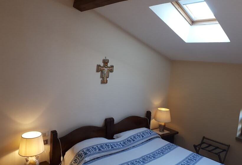 חדר אקונומי, Lo Spedalicchio