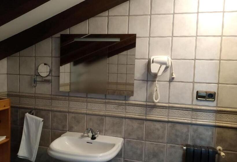 آپارتمان یک خوابه با دری مشترک که هال را جدا می کند., Posada San Marcos