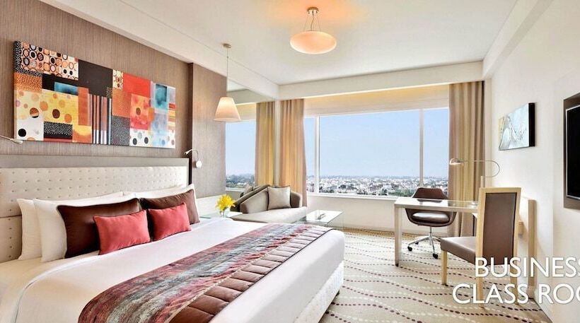 Номер бизнес-класса, Radisson Blu Bengaluru Outer Ring Road