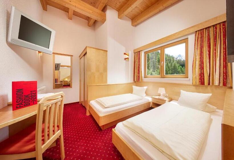 패밀리 룸, Sunny Sölden