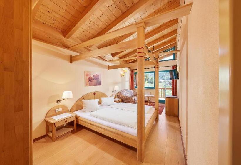 디럭스 스위트, Sunny Sölden