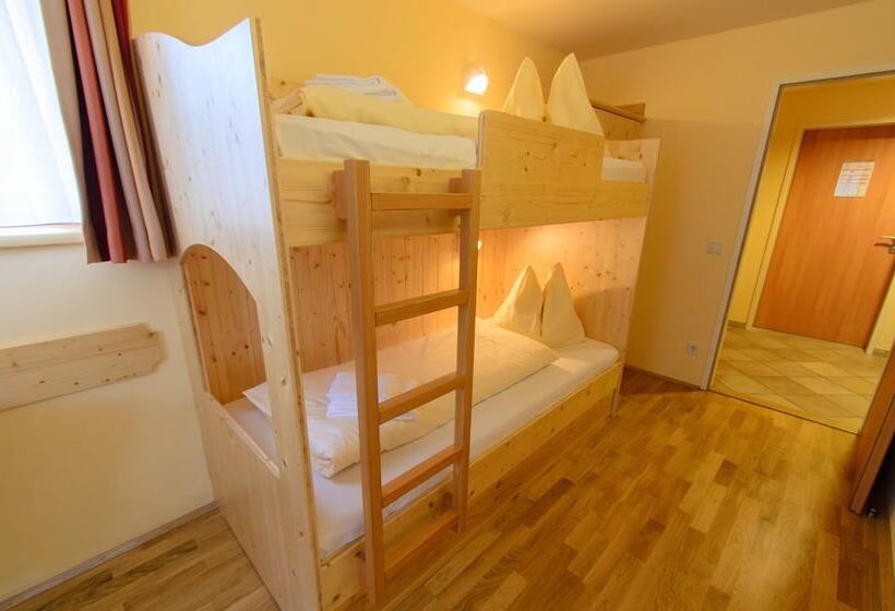 Четырехместный Номер Стандарт, Jufa Hotel Donnersbachwald