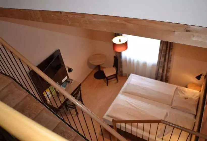 スタンダード４人部屋, Jufa Hotel Fürstenfeld