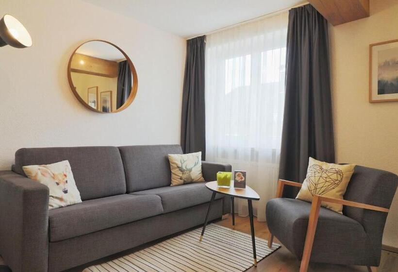 جناح جونيور مزوَّد بشرفة, Seelos  Alpine Easy Stay  Bed & Breakfast