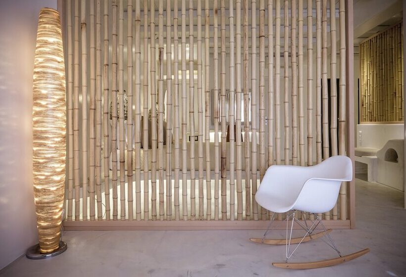 جناح بريميوم, Naxian Collection