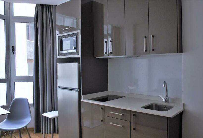 סטודיו סטנדרטי נוף לים, Atlantic Apartments