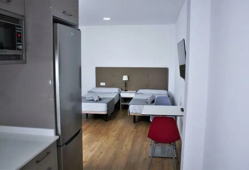 スタンダードスタジオ, Atlantic Apartments