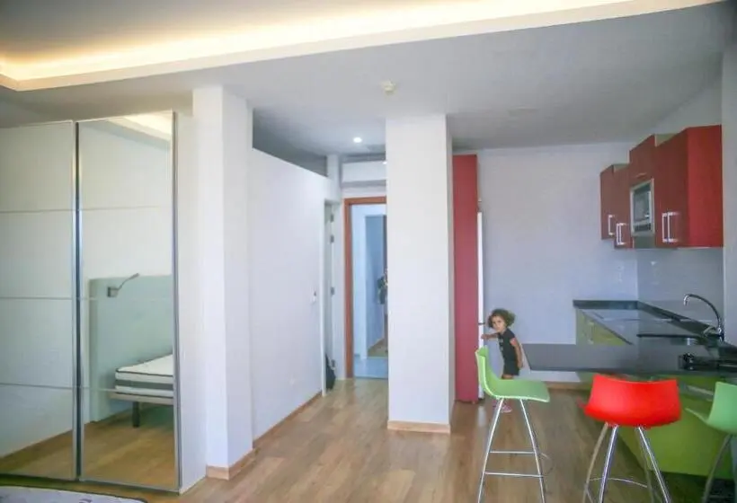 バルコニー付き1ベッドルームアパートメント, Atlantic Apartments