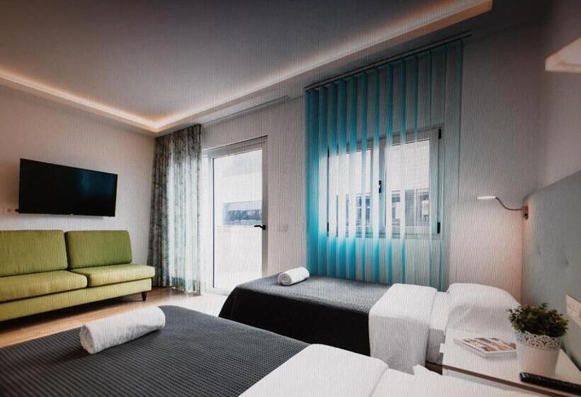 דירה בת חדר שינה 1 עם מרפסת, Atlantic Apartments