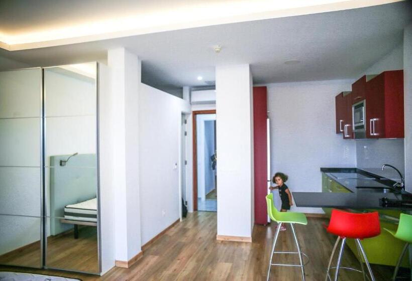 バルコニー付き1ベッドルームアパートメント, Atlantic Apartments