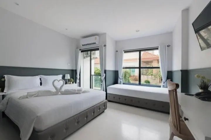 اتاق لوکس, Chanita Hotel Chumphon