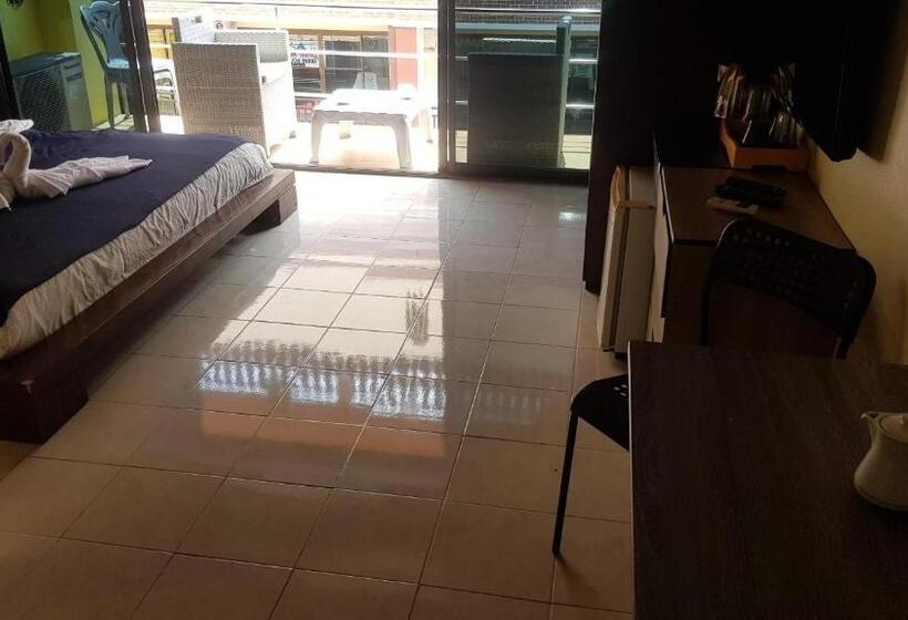 Cameră Deluxe cu Balcon, Kata Happy Place