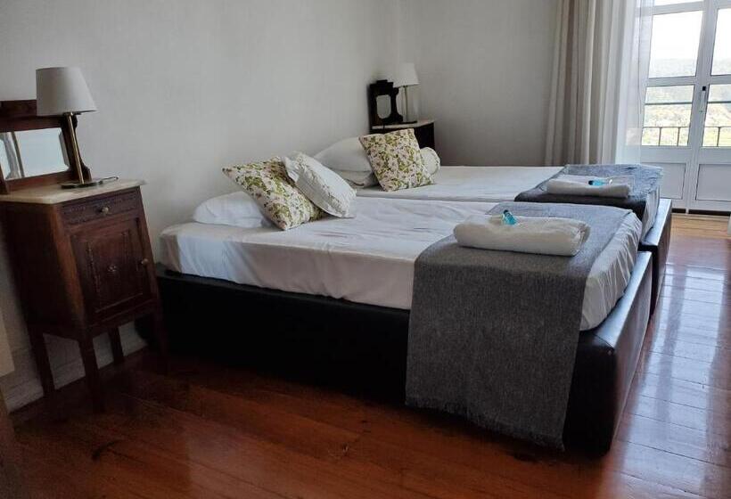 マウンテンビュースタンダードルーム, Altíssima Guesthouse Penacova