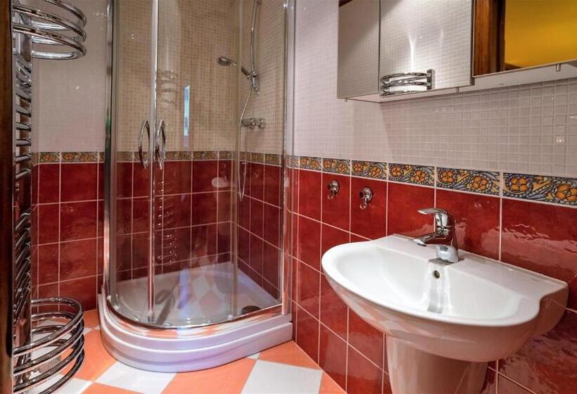 스탠다드 트리플 룸, Jáchymoff