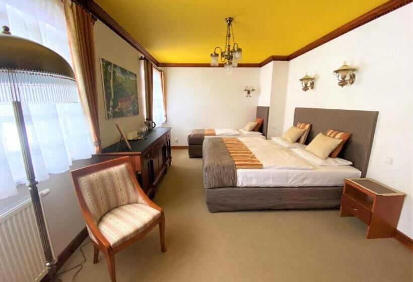 스탠다드 트리플 룸, Jáchymoff