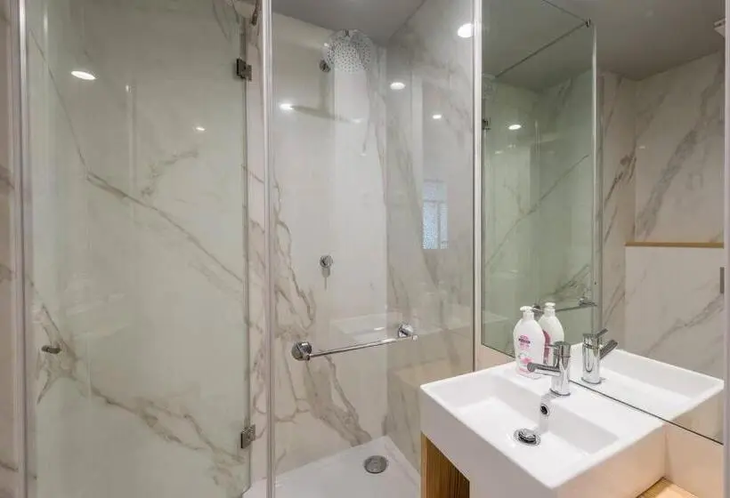 Standard room with outdoor bath, Serenata Boutique Rooms