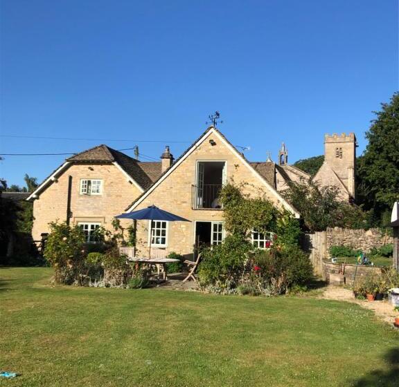 חדר דחוקס עם מיטת קינג, The Old School, Idbury, Ox7 6ru