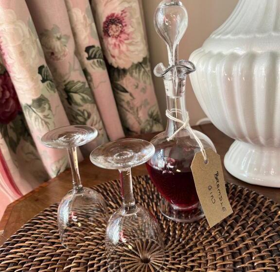 חדר דחוקס עם מיטת קינג, The Old School, Idbury, Ox7 6ru