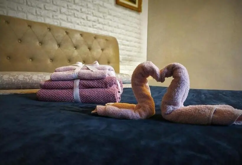 Quarto Estandar, Ca Matilde
