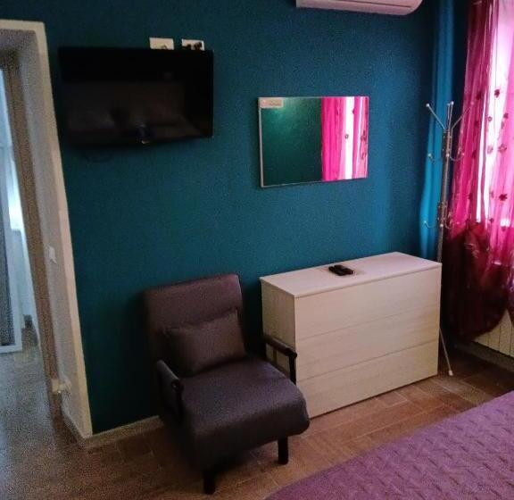 غرفة عائلية, Ca Matilde