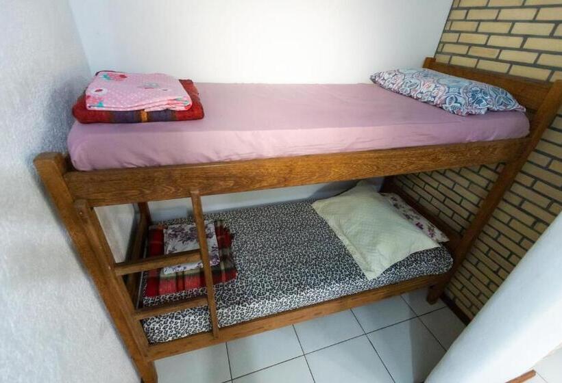 اتاق استاندارد چهار تخته, Pousada Capricórnio