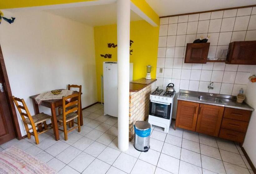 اتاق استاندارد چهار تخته, Pousada Capricórnio