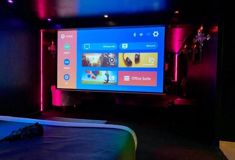 スタンダードルーム, Suite Avec Piscine Privée