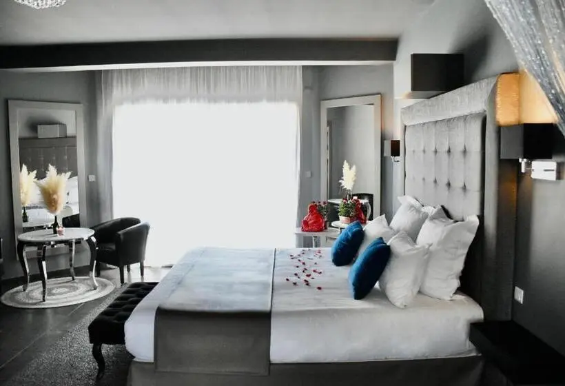 キングサイズベッドのデラックスルーム, Suite Avec Piscine Privée