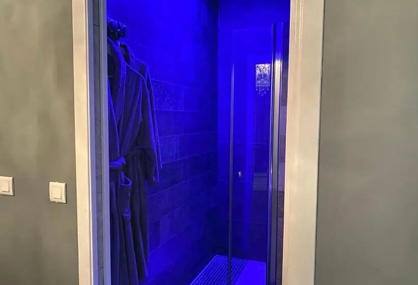 キングサイズベッドのデラックスルーム, Suite Avec Piscine Privée