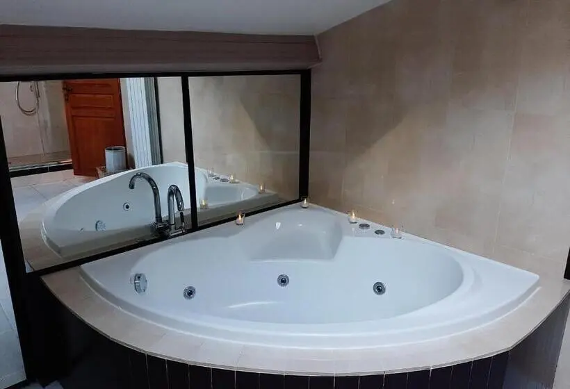 Deluxe-sviitti, La Villa Des Ames Liées