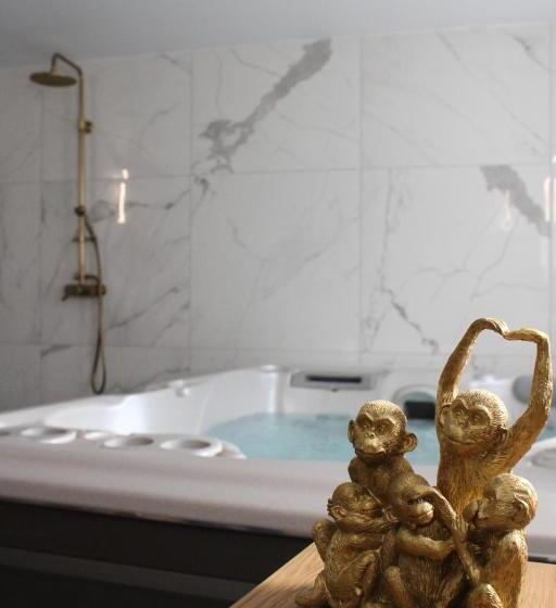 Номер Deluxe, La Villa François Premier