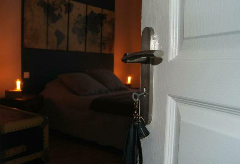 חדר סטנדרט, L’antre D’eux