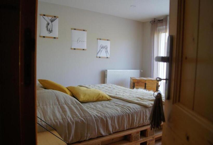 חדר סופריור, L’antre D’eux